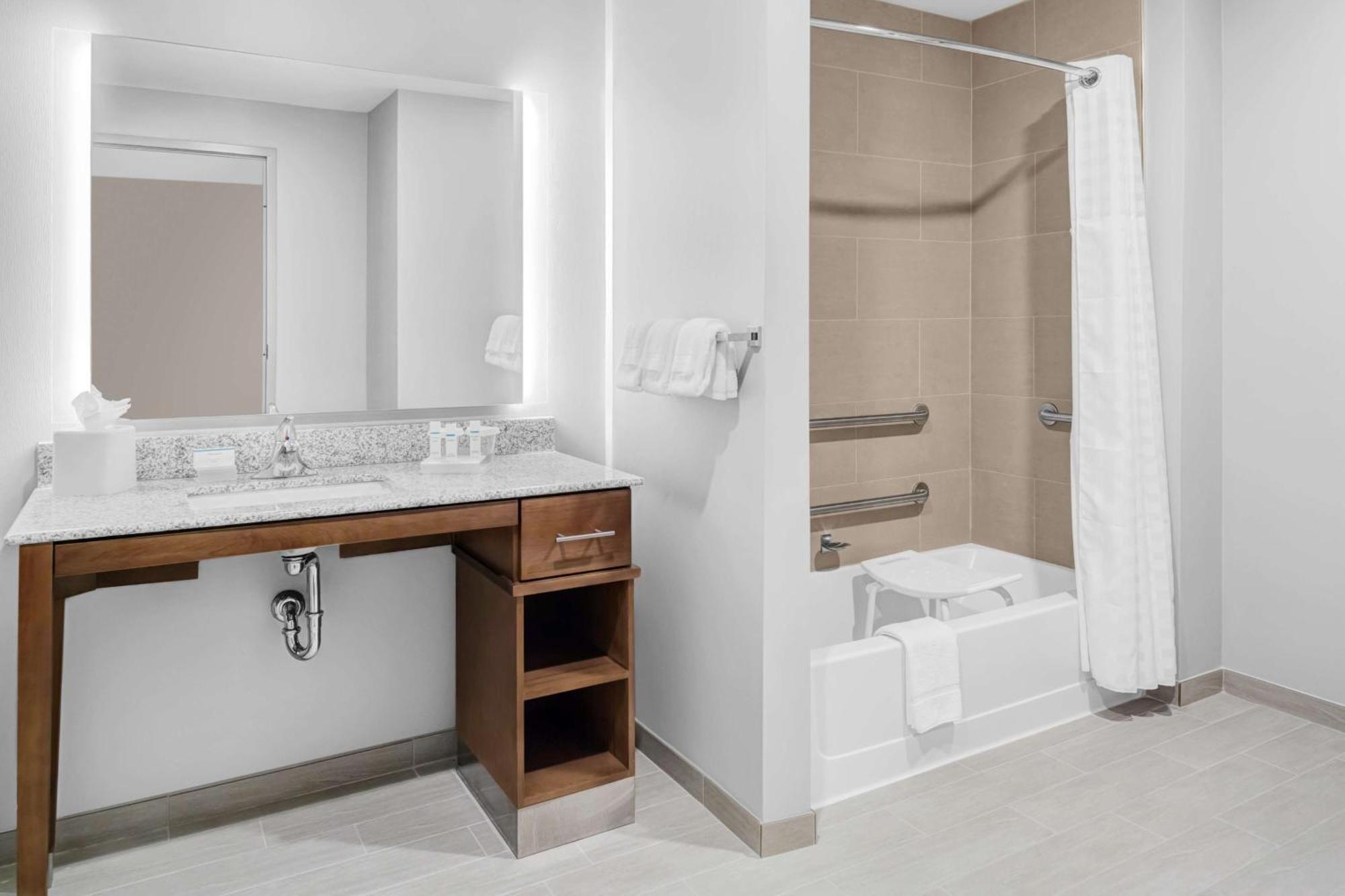 Homewood Suites By Hilton Wauwatosa Milwaukee Eksteriør billede
